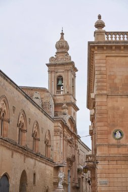 Rabat, Malta - 10 Haziran 2023: Malta 'nın antik güçlendirilmiş kenti Rabat' ta Meryem Ana 'nın Anıtı Tarihi Kilisesi