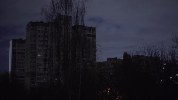 Blackout Rolling Energia Elettrica Una Zona Residenziale Kiev Dopo Bombardamento — Video Stock