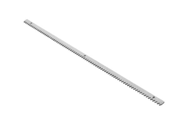 白い背景に孤立した金属製の歯付きレール — ストック写真