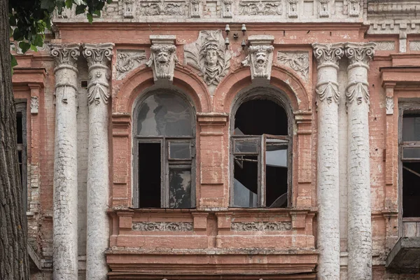 Janelas Arqueadas Com Estuque Edifício Estilo Império Século Xix Kiev — Fotografia de Stock