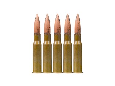 7.62 mm 'lik mermili 5 mermili striptizci şarjörü beyaz arka planda izole edilmiş..