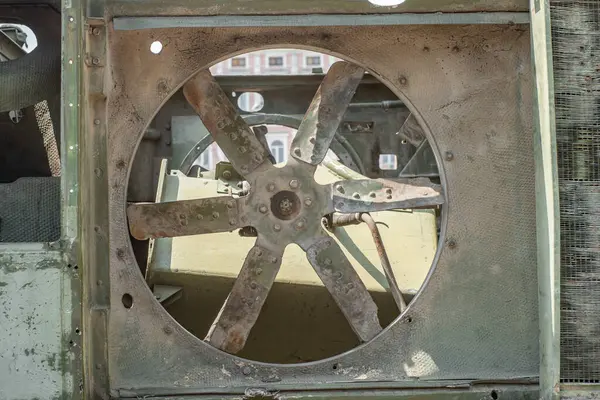 Wentylator Opuszczonych Zniszczonych Maszynach — Zdjęcie stockowe