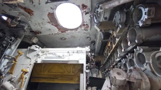 Uvnitř Věže Ruského Samohybného Dělostřelectva Kyjev Ukrajina Srpna 2023 — Stock video