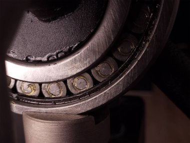 Basını yakın planda tutmak.