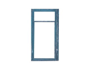 Beyaz arkaplanda izole edilmiş eski mavi ahşap pencere çerçevesi.