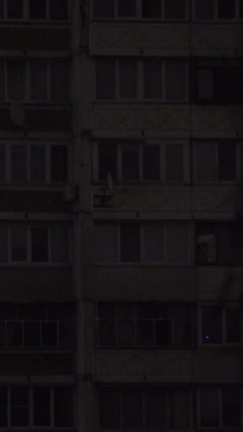 Výpadek Proudu Obytné Části Kyjeva Ruském Ostřelování Elektráren — Stock video