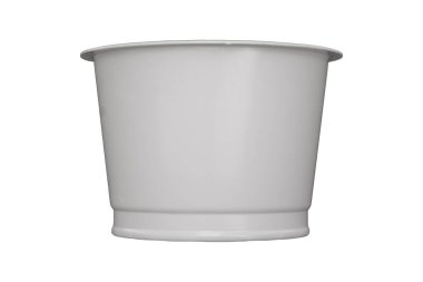 Beyaz arka planda izole edilmiş beyaz plastik PP kavanozu.