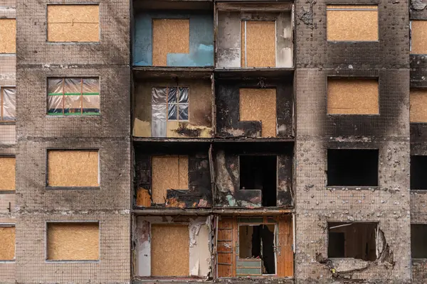 stock image An residential building shelled by the Russian army. Kyiv, Ukraine - February 18 2024