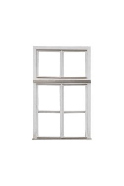 Altı panelli eski beyaz ahşap pencere izole edilmiştir..