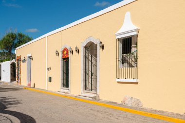 Keşişler Yolu, Valladolid, Yucatan 'ın eski evleri