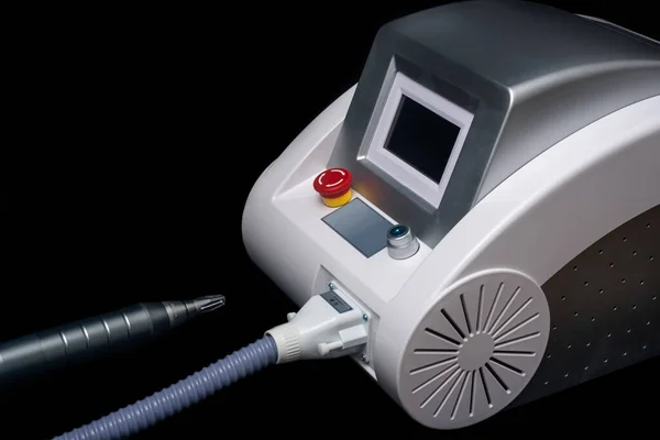 Laser Yag cosmetology device with laser technology