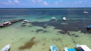 Puerto Morelos, Meksika 'nın havadan görünüşü