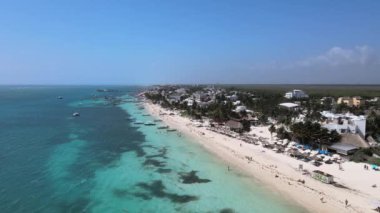 Puerto Morelos, Meksika 'nın havadan görünüşü