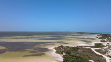Blanca Adası 'nın havadan görünüşü, Quintana Roo, Meksika