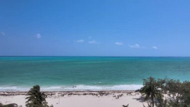 Blanca Adası 'nın havadan görünüşü, Quintana Roo, Meksika