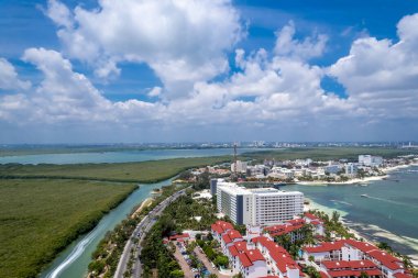 Cancun Otel Bölgesindeki Art Garden hava manzarası