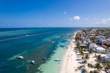 Meksika 'daki Puerto Morelos' un insansız hava aracı görüntüsü