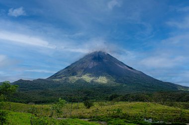Kosta Rika 'da Arenal Volkanı