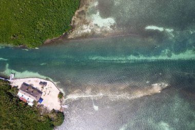 Punta Nizuc 'un Cancun' daki insansız hava aracı görüntüsü