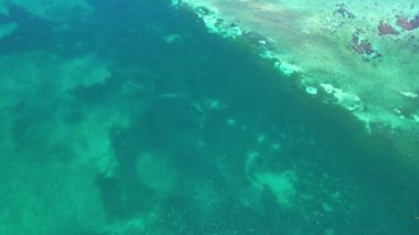 Puerto Morelos 'taki Mercan Resifi Bariyeri' nin havadan görünüşü