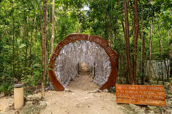 stock image Nestled deep within the Cancun jungle, the Sanctuary of Mary Untier of Knots is a serene haven for meditation, prayer, and reflection