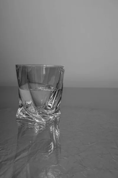 Air Minum Sederhana Tanpa Gas Air Formula Adalah H2O Gelasnya — Stok Foto