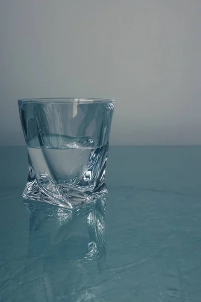 Água Potável Simples Sem Gás Água Fórmula H2O Copo Está — Fotografia de Stock