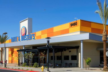 Glendale, AZ, ABD 25 Şubat 2016 Dave & Busters Westgate Eğlence Bölgesi. Amerikan restoran zincirinde tam hizmet veren bir restoran, dolu bir bar ve video atari salonu yer alıyor.. 