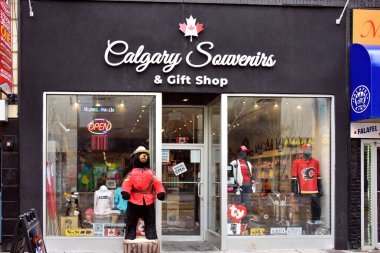 Calgary, Kanada - 30 Mart 2025 Calgary Hediyelik Eşyalar ve Hediyelik Eşya Dükkanı.