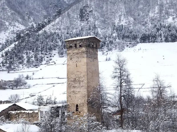 Der Verschneite Schwanenturm Winter Mestia Georgien — Stockfoto