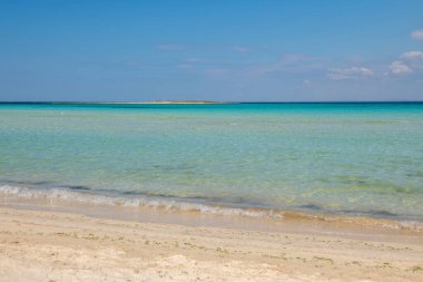 Suya çok sığ bir iniş.