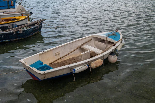 Viejos Barcos Pesca Amarrados Puerto —  Fotos de Stock