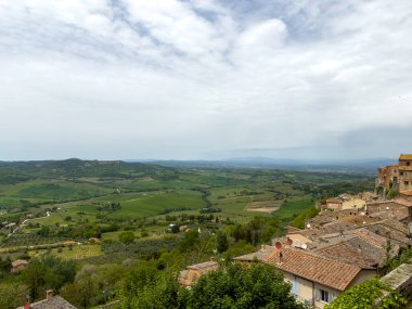 Val Dorcia. UNESCO Dünya Mirası Listesi 'nde güzel bir vadi.