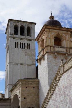 Assisi, İtalya - 30 Ağustos 2023: Baslica de Saint Francis 