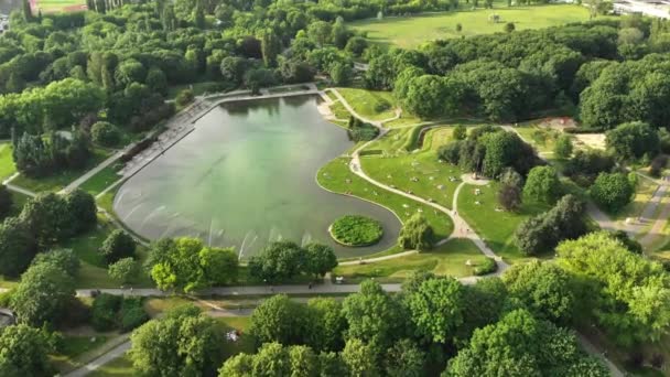 Pole Mokotowskie Varsóvia Parque Campo Com Lago Cidade Vista Aérea — Vídeo de Stock