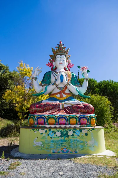 Statua Chenrezig Instytucie Lama Tzong Khalpa Pomaia Toskania Włochy Obraz Stockowy