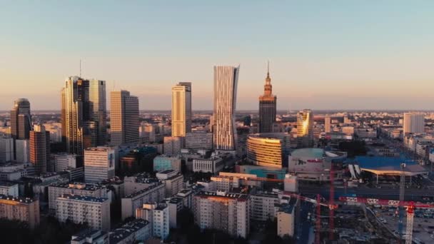 Zřízení Leteckého Záběru Varšavského Centra Večerním Soumraku Polsko — Stock video