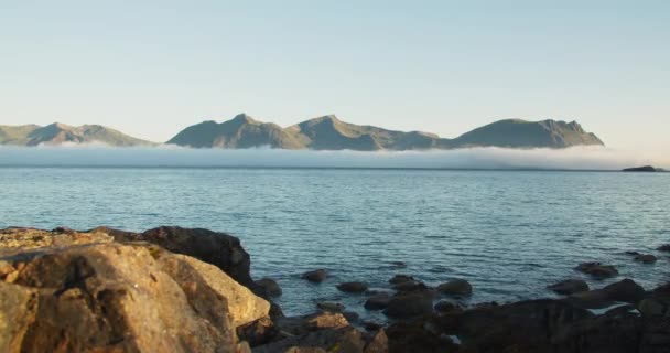 Vista Panorâmica Paisagem Montesa Com Nuvens Baixas Movendo Lentamente Ilhas — Vídeo de Stock