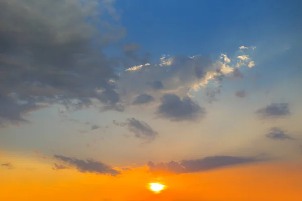 Blue Cloudy Sky Dramatic Sunset Evening Sky Background — Stock Photo, Image