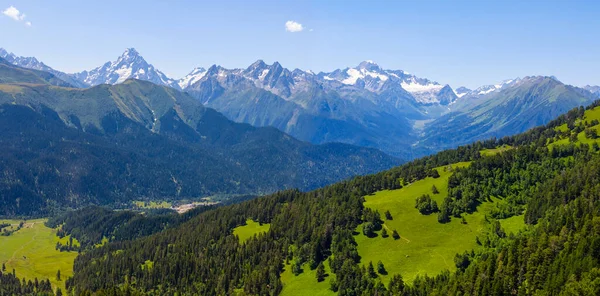 Prachtige Groene Berglandschap Vallei — Stockfoto