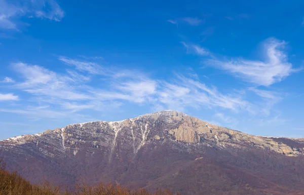 Vale Montanha Sob Céu Azul Paisagem Grande Vale Montanha — Fotografia de Stock