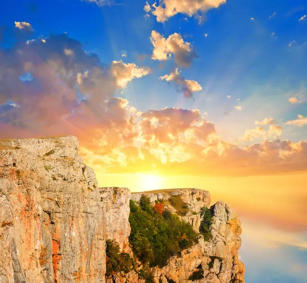 Крупним Планом Схил Гори Драматичному Заході Сонця Красивий Природний Гірський — стокове фото