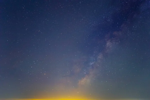 Stjärnklar Natthimmel Med Vintergatan — Stockfoto