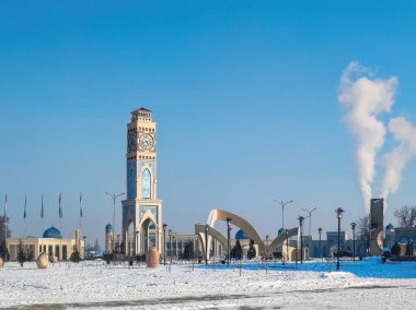 Shahristan Meydanı, Taraz 'ın merkezinde saat kulesi olan ana meydanı. Antik Taraz şehrinin tarihi ve kültürel bölgesinde yer almaktadır. Jambyl bölgesi, Kazakistan