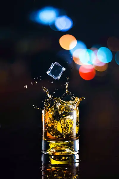 Glass Whiskey Bokeh Black Background — Stock Photo, Image