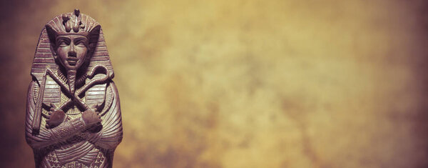 A historical egyptian sarcophagus with a mummy inside