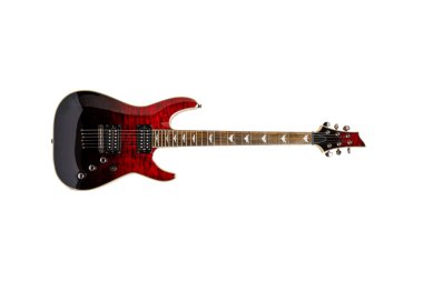 Beyaz arkaplanda elektro gitar