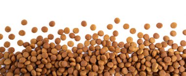 Protein, yağ ve karbonhidrat içeren sağlıklı köpek maması.