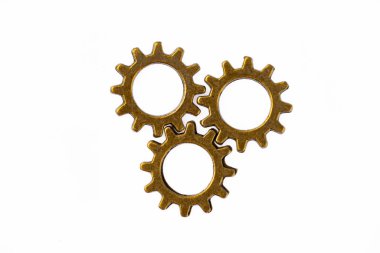 Beyaz arkaplanda metal dişliler