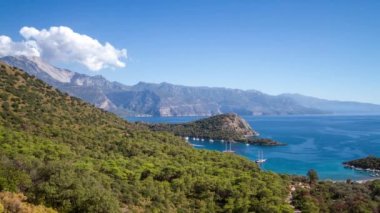 Gemiler Körfezi ve Türkiye 'nin Gemiler Adası yakınlarındaki turizm gemilerinin zaman aşımı